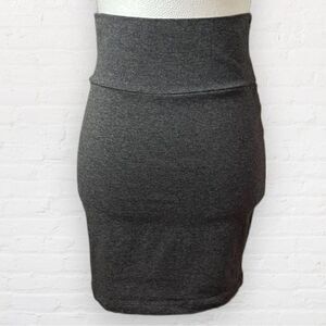 𝅺charlotte Russe gray bodycon skirt size medium